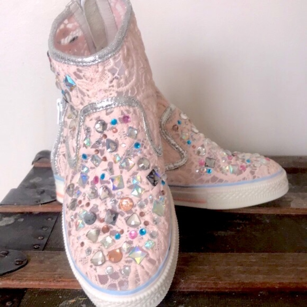 Beaded / Jewles Lace Hightop Sneakers